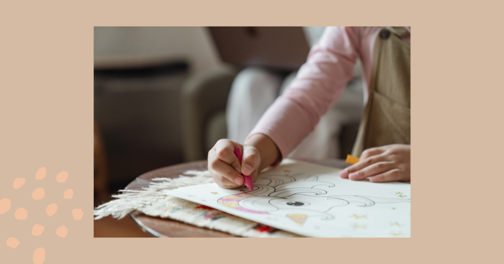 「同じものばっかり描いてる…」子どもの絵に隠された心理と成長のサインとは？